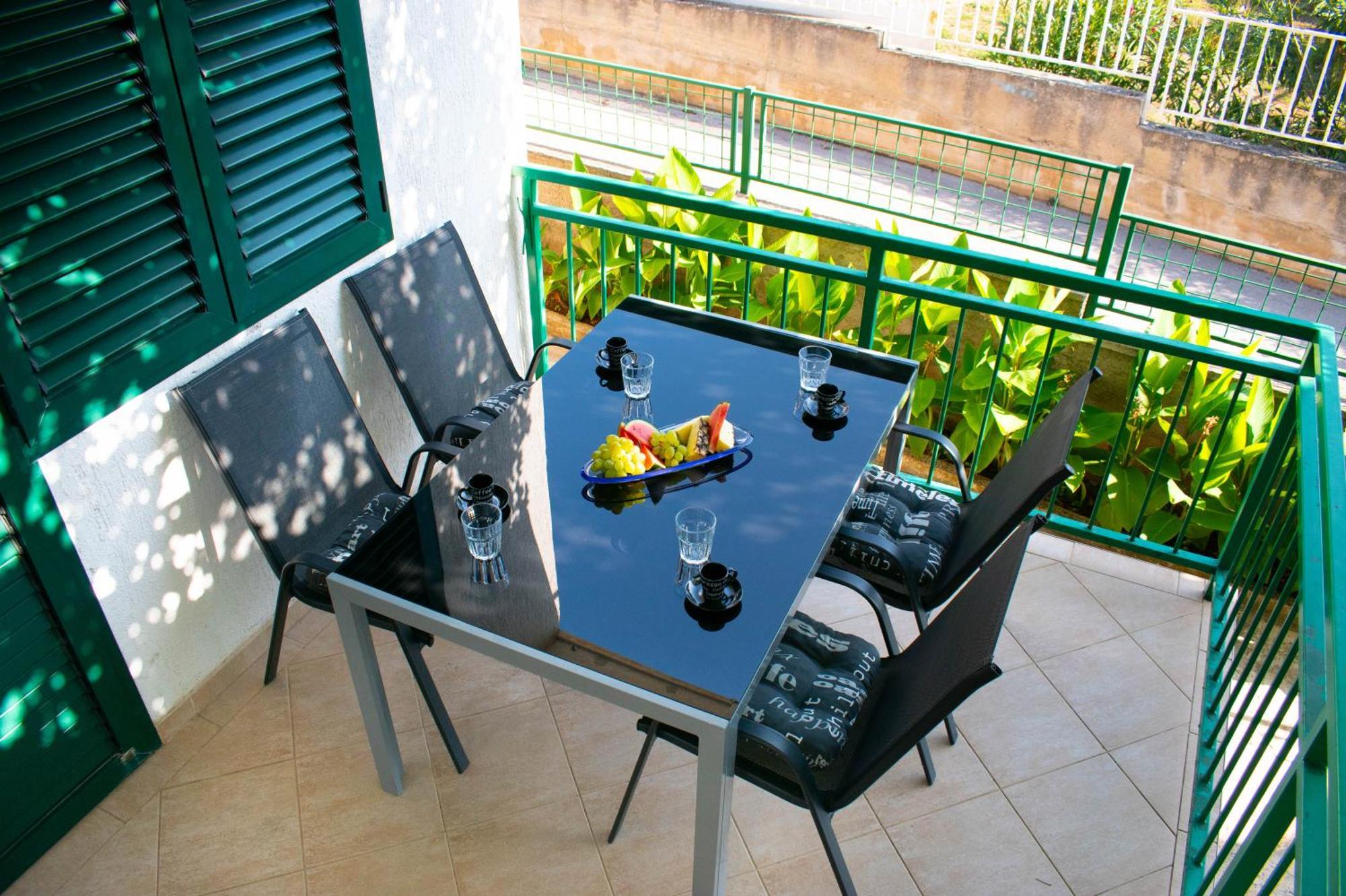 Apartment Gatti Grassi Zaboric Exterior photo